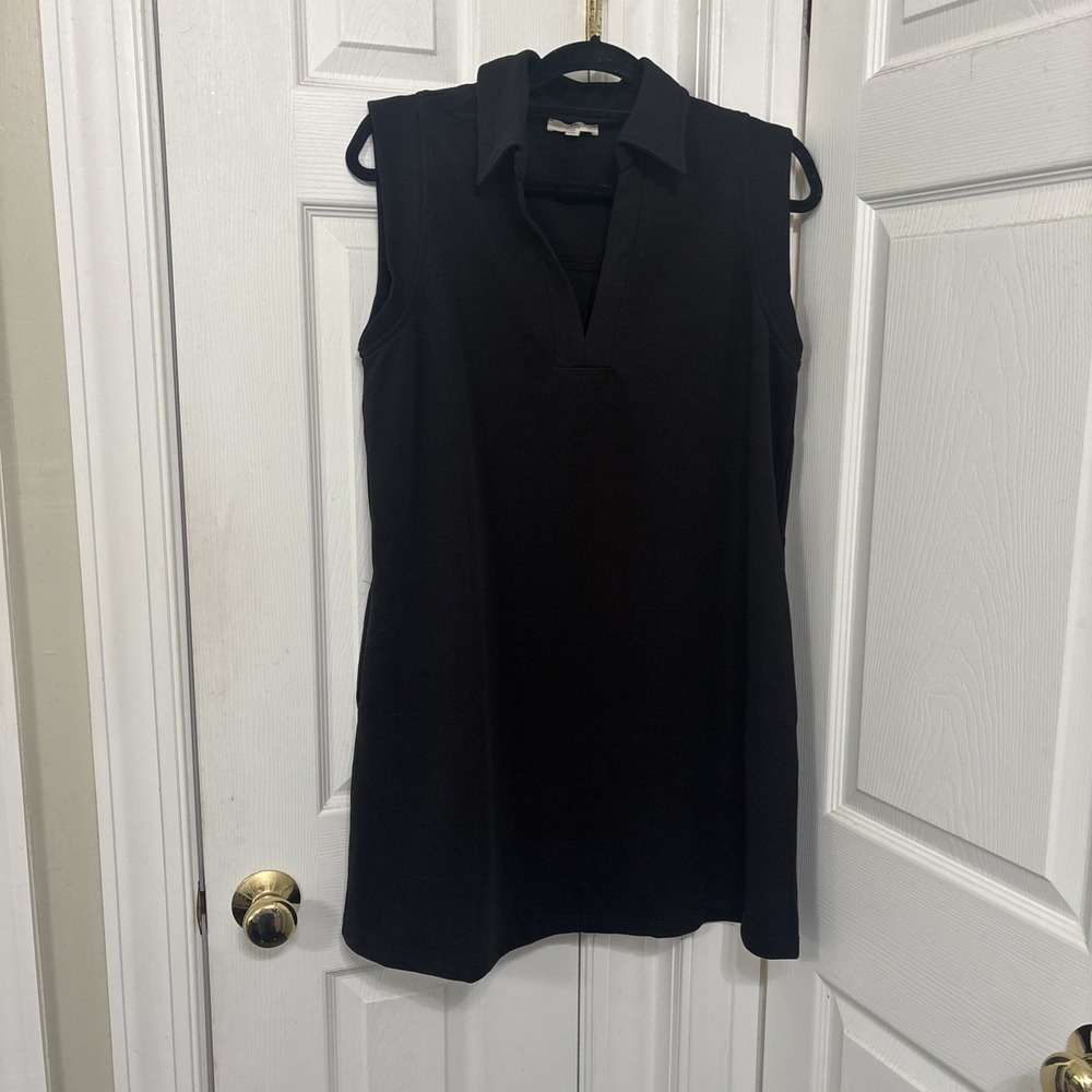Entro Sleeveless Black Mini Dress with Collar